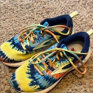 Women’s Brooks Tie-Dye Running Shoes - Multicolor